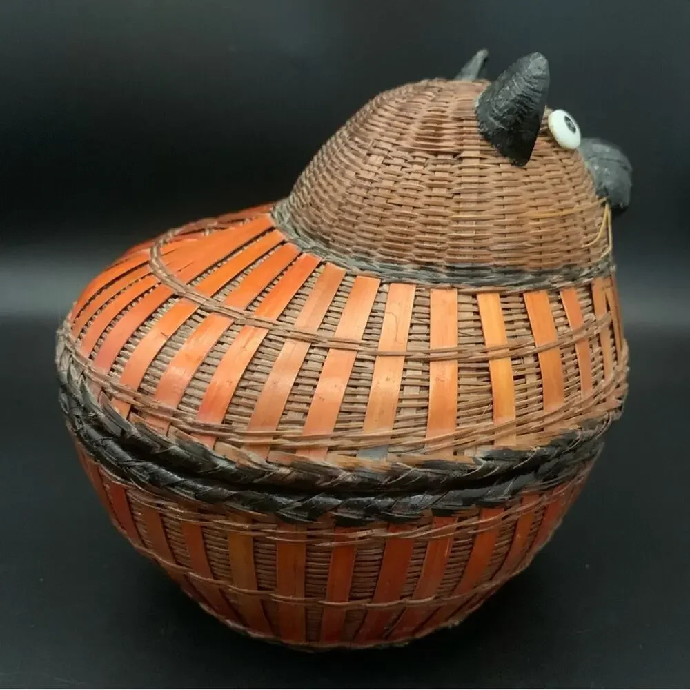Vintage Chinese Cat Basket